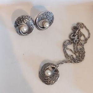 VINTAGE Silver/Pearl Jewelry Set